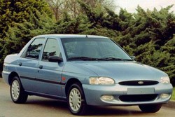 Фотография Ford ESCORT CLASSIC (AAL, ABL)