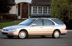 Фотография Honda ACCORD V Aerodeck (CE)