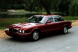 Фотография Jaguar XJ седан (NAW, NBW)