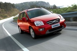 Фотография KIA CARENS II (FJ)