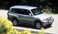 Фотография Mitsubishi MONTERO   (V2_W, V4_W)