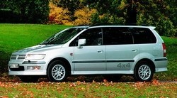 Фотография Mitsubishi SPACE WAGON (N3_W, N4_W)