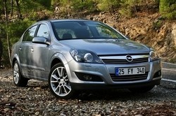 Фотография Opel ASTRA H седан