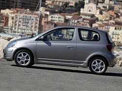 Фотография Toyota YARIS (_P1_)