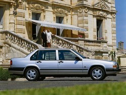 Фотография Volvo 940 седан (944)