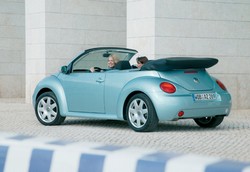 Фотография Volkswagen NEW BEETLE кабрио (1Y7)