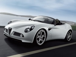 Фотография Alfa Romeo 8C SPIDER