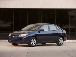 Фотография Hyundai ELANTRA седан (HD)