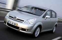 Фотография Toyota COROLLA Verso (ZER_, ZZE_, R1_)