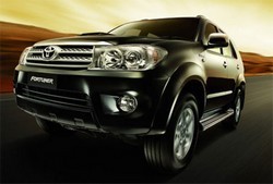 Фотография Toyota FORTUNER вездеход закрытый (N2_)