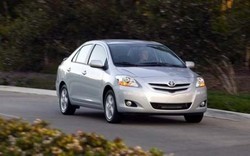 Фотография Toyota YARIS седан (_CP9_)