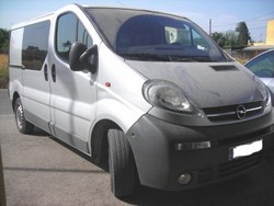 Фотография Opel VIVARO c бортовой платформой ходовая часть (E7)